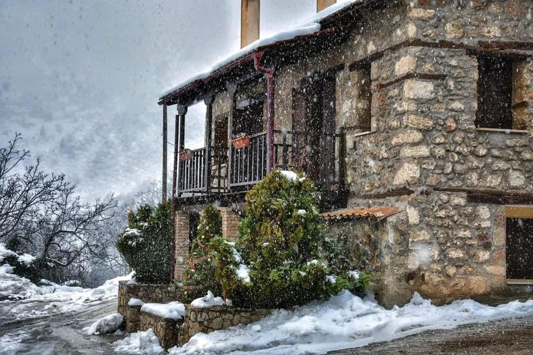 Paliokastro Guesthouse Kato Sinikia Trikalon Exterior foto
