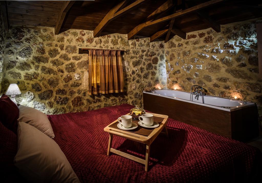 Paliokastro Guesthouse Kato Sinikia Trikalon Habitación foto