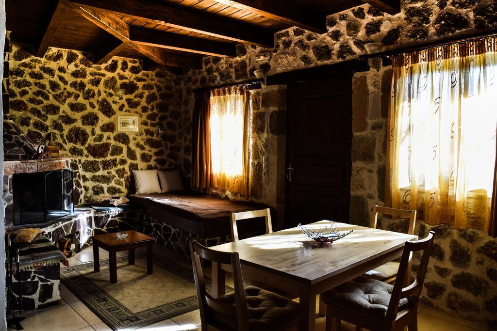 Paliokastro Guesthouse Kato Sinikia Trikalon Habitación foto